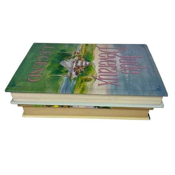 Jude Deveraux Fiction Book/Novel Lot/2 Hardcover Dust Cover Romance/Contemporary - Picture 5 of 8